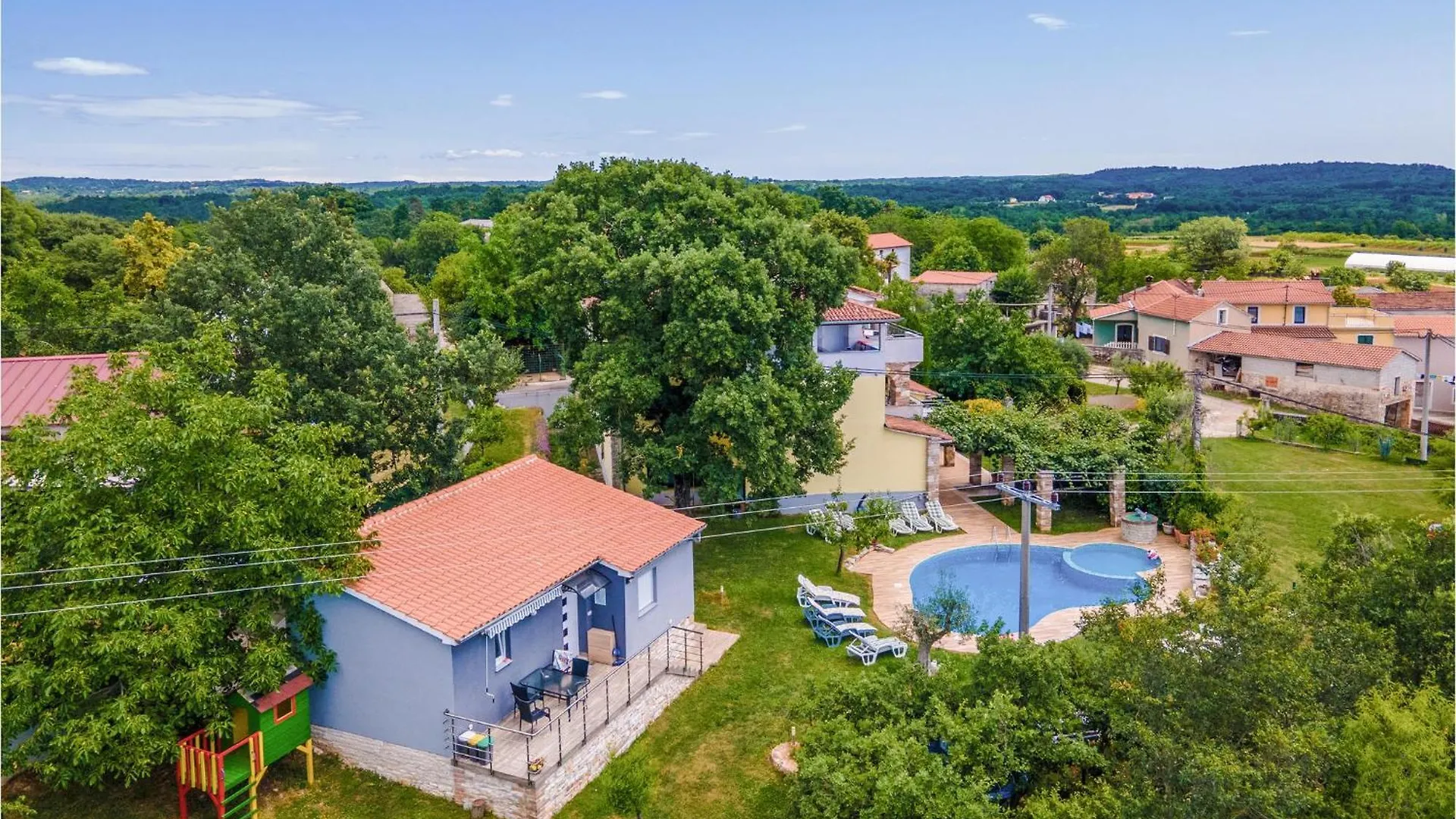 2 Bedroom Nice Apartment In Veli Jezenj 0*,